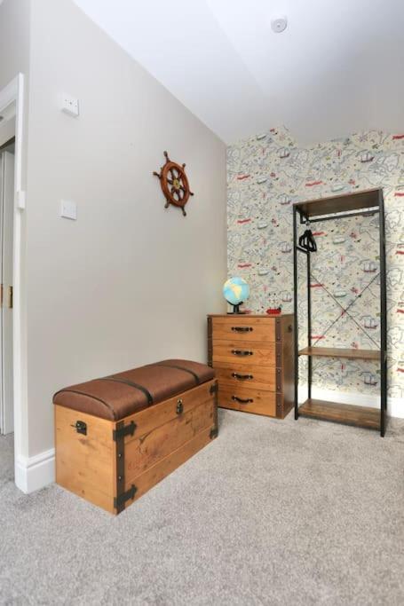 The Hot Tub Townhouse By Holiday Heim Lytham St Annes Bagian luar foto